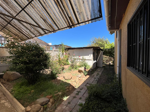 Gran Casa Para Instituciones O Hostal Con Amplios Espacios