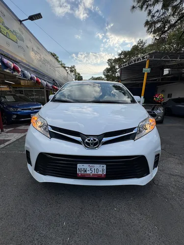 Toyota Sienna 3.5 Le At