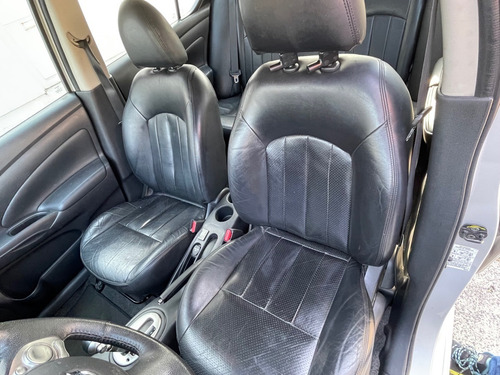 Imagen 4 de 12 de Nissan Versa