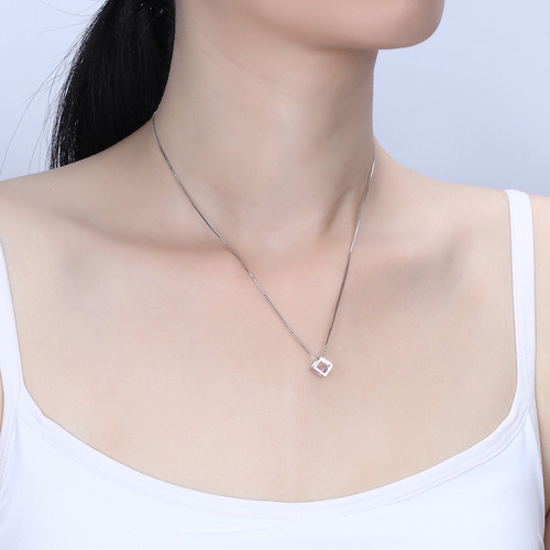 Collar Colgante De Plata De Ley Simple Cubo Hueco Cuadrado Color Rosa - Octubre