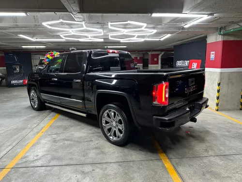 GMC Sierra 6.2 Denali Dvd At