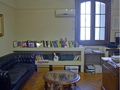 Oficina 160m2 Muy Buen Estado En El Histórico Pasaje Rivarola, San Nicolas