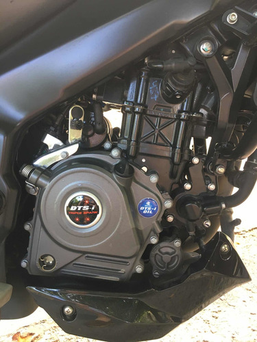 Bajaj Rouser 200
