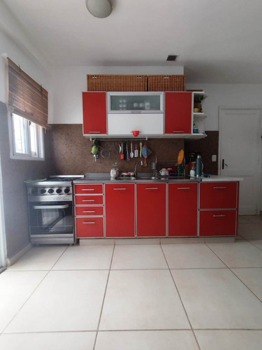 Imagen 5 de 10 de Venta De Casa 4 Ambientes En Castelar