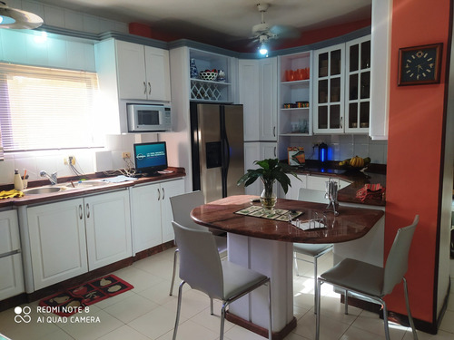 Imagen 6 de 14 de Fabulosa Casa En Altos De Guataparo