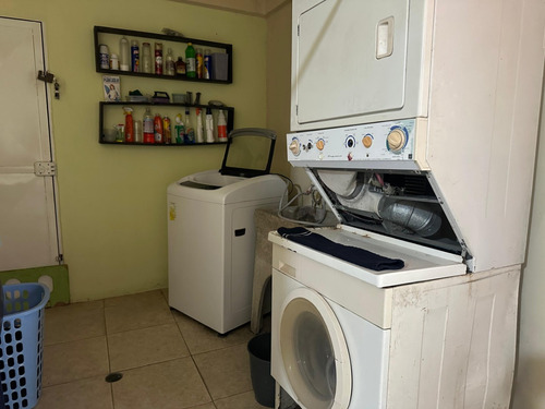Casa En Venta, Urbanizacion Base Sucre