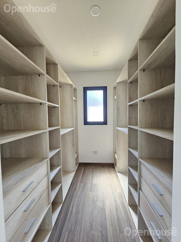 Oportunidad De Casa En El Barrio De San Pablo Impecable!!!!!