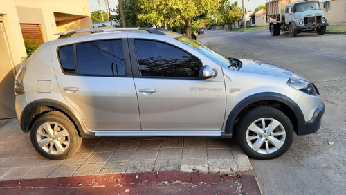 Renault Sandero Stepway 1.6 Dynamique 105cv 2012