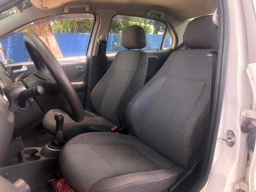 Volkswagen Voyage 1.6 Comfortl