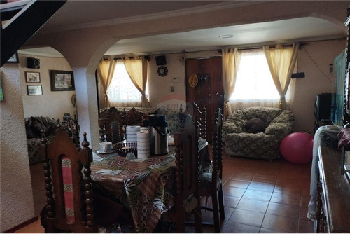 Imagen 6 de 11 de Casa 2 Pisos En Venta Pudahuel 4d 2b Santiago
