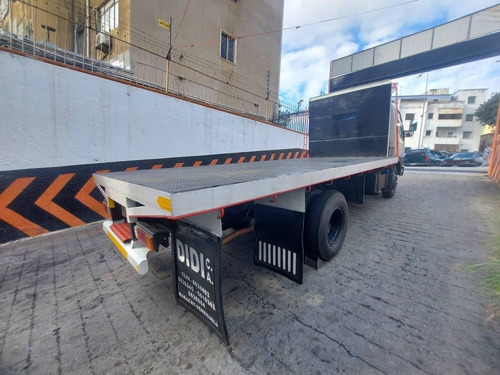 Imagen 4 de 12 de Mitsubishi Canter