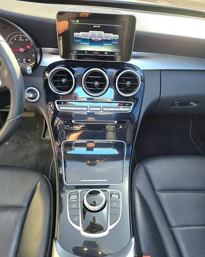 Mercedes Benz Avantgarde C180 2017 At 1.6t Kms 108.200 Sura