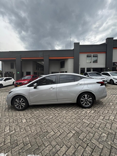 Nissan Versa 1.6 Advance