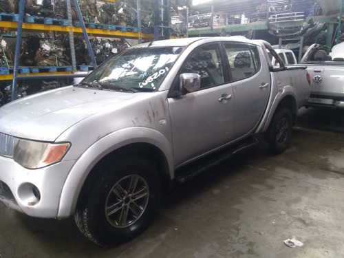 Sucata Mitsubishi L200 Triton 3.2 D 2010 (venda De Peças)