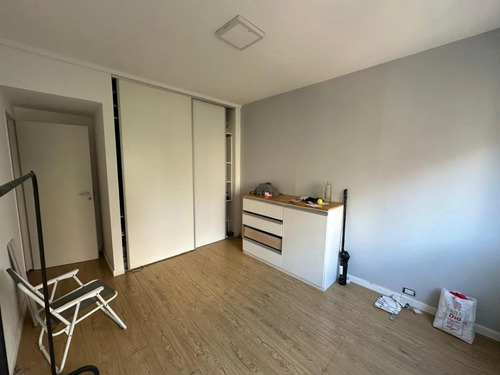 Departamento 3 Ambientes Sobre Av Libertador Vista A Los Clubes Y Al Río.