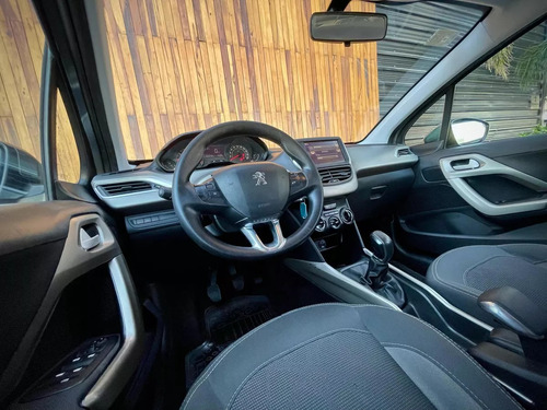 Peugeot 2008 1.6 Allure