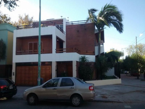 Casa En Venta En Liniers