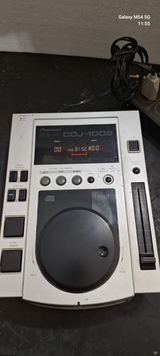 Cdj 100s Pioneer Com Defeito (leia Com Atenção)!!!!!!!!!!!!! (Usado)
