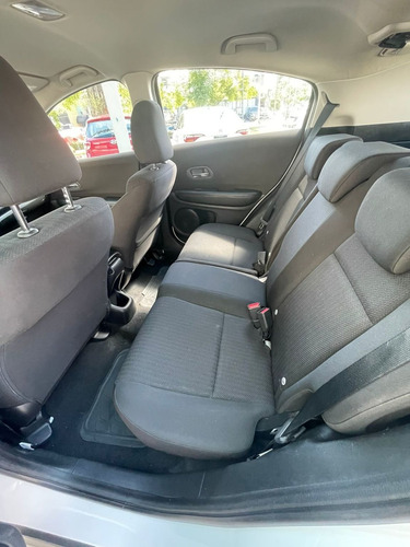 Imagen 8 de 11 de Honda Hr-v 2016 1.8 Uniq Mt