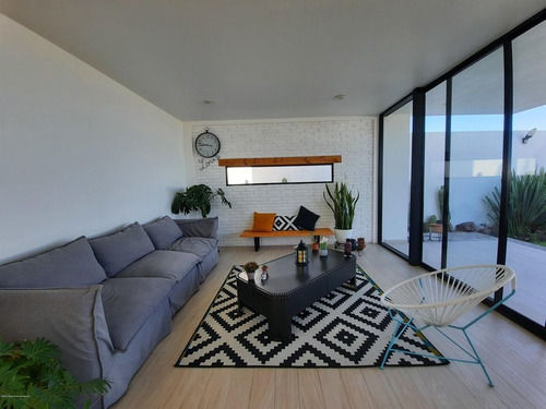 Casa En Venta En Zibatá Con Mucha Iluminación Natural Qh2 21-538