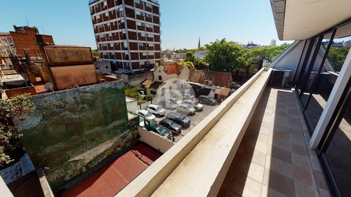 Imagen 14 de 22 de Edificio En Bloque Con Cocheras En Estado Impecable