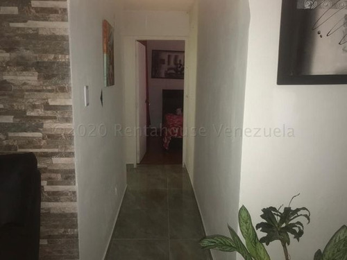 Imagen 2 de 14 de Apartamento En Venta Lagunetica Los Teques-mls #22-3358yz