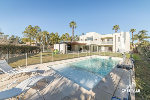 Imagen 3 de 30 de Imponente Casa 4 Dormitorios En Venta - San Marino (funes Hills)