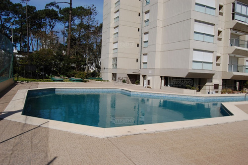 Imagen 7 de 18 de Apartramento 2 Dormitorios Parquemar Bosque Piscina Departamento En Venta Ubicado En Roosevelt, Punta Del Este, Punta Del Este / Maldonado