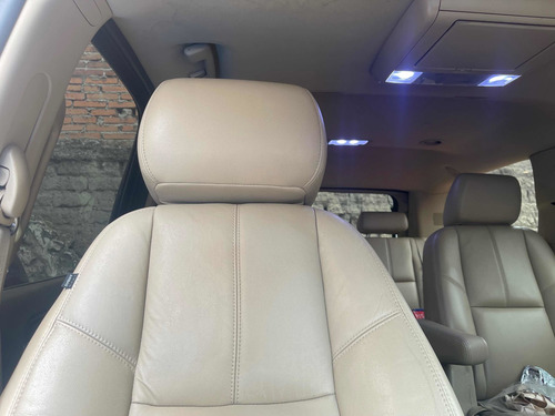 Imagen 10 de 10 de Chevrolet Tahoe D Suv Piel Cd 2a Fila Asientos At 2012
