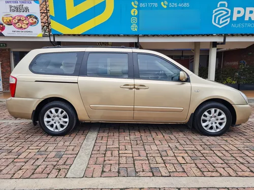 Kia Carnival Sedona 2.9cc At Aa 4x2