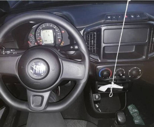 Imagem 3 de 9 de Fiat Strada 1.4 Fire Flex Endurance Cs Manual