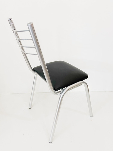 Imagen 2 de 7 de Silla Apilable Eco Cuero Caño Reforzada Comedor Cocina