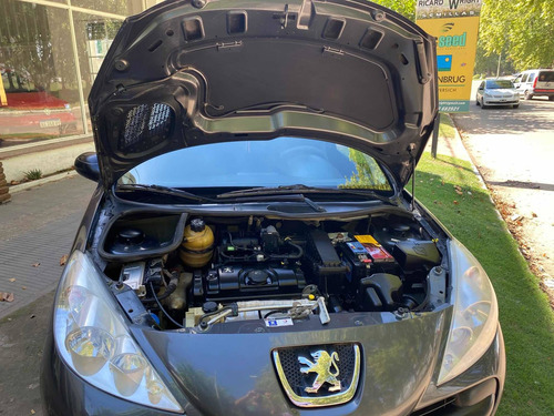 Peugeot 207 1.4 Sedan Xs 2011