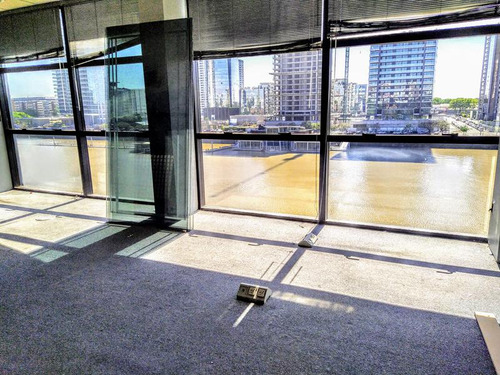 Alquiler Oficinas Al Dique A. Moreau Justo 1930 Dock 18 1320m2 Retasada