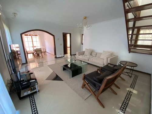 Casa A La Venta De 3 Dormitorio En Beverly Hills, Punta Del Este.