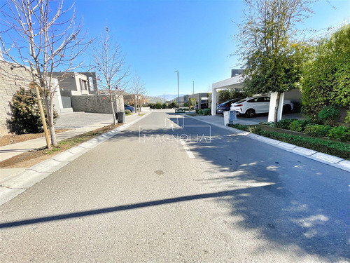 Casa En Venta De 3 Dorm. En Chamisero