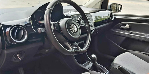 Imagen 6 de 7 de Volkswagen Up! 2015 1.0 Black Up! 75cv