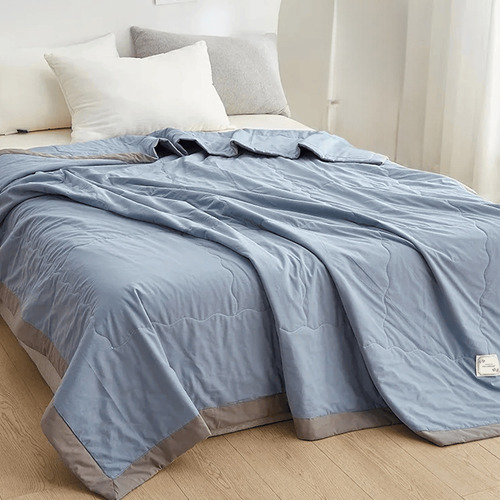 Cover Cubrecama Queen Dellorean Liso 2 1/2 Pz Color Azul Acero Lisa