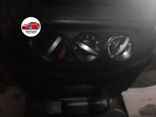 Imagen 10 de 15 de Nissan Np-300 2017