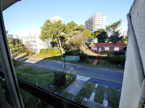 Imagen 3 de 9 de Venta Apartamento De 1 Dormitorio - Precio De Oferta - Punta Del Este Aidy Grill