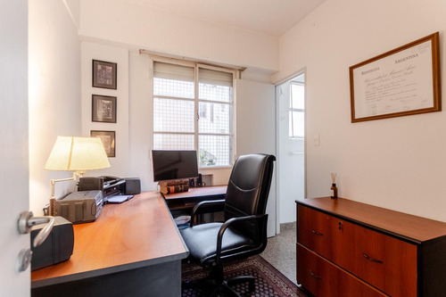 Venta - Departamento - Belgrano R - 4 Ambientes - Dependencia - Frente