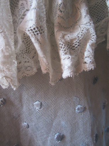 Antiguo Vestido De Muñeca Tul Puntillas Tela Antigua (Usado)