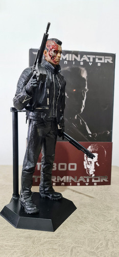 Terminator Genesis T-800. Crazy Toys 33cm De Alto En Caja. (Usado)