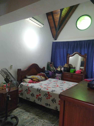 As En Venta Casa En Barrio Sucre A Pie De Calle