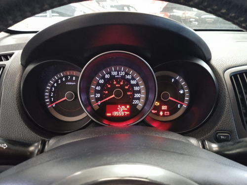Imagem 6 de 11 de Kia Cerato 1.6 2011 Completo