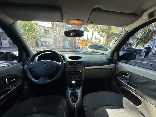 Renault Symbol 1.6 Connection