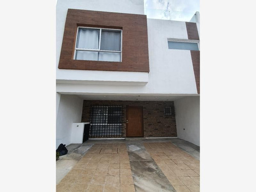 Imagen 1 de 7 de Casa Sola En Venta Monteverde Residencial