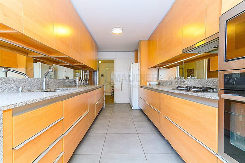 Departamento En Venta De 3 Dorm. En Las Condes