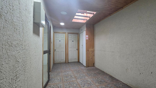 Casa Con Estacionamiento
