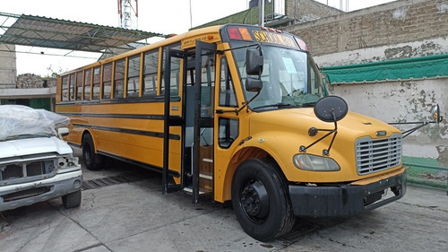 Imagen 4 de 13 de Autobús Escolar Freightliner M2, 2009